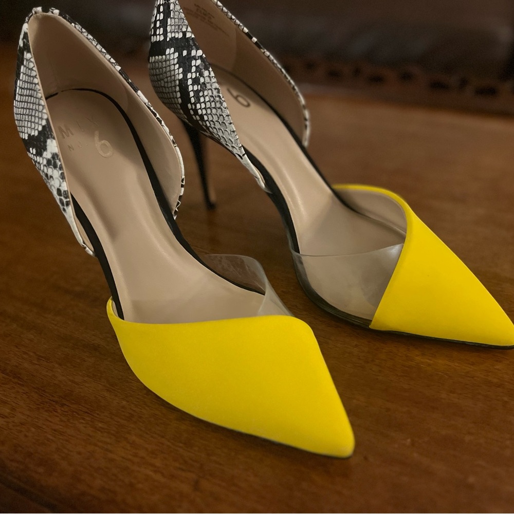Yellow Colorblock  Pointed Toe Heels